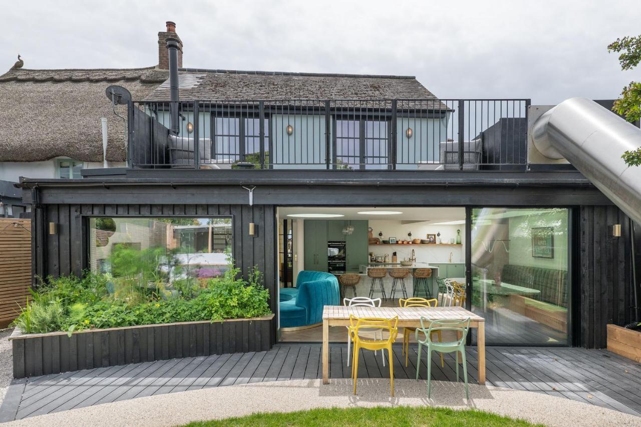 Smurf House Villa Kingsbridge  Luaran gambar